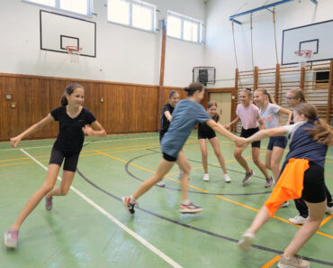 Dve chvostíkové naháňačky