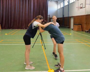 Pohybová hra Zámky